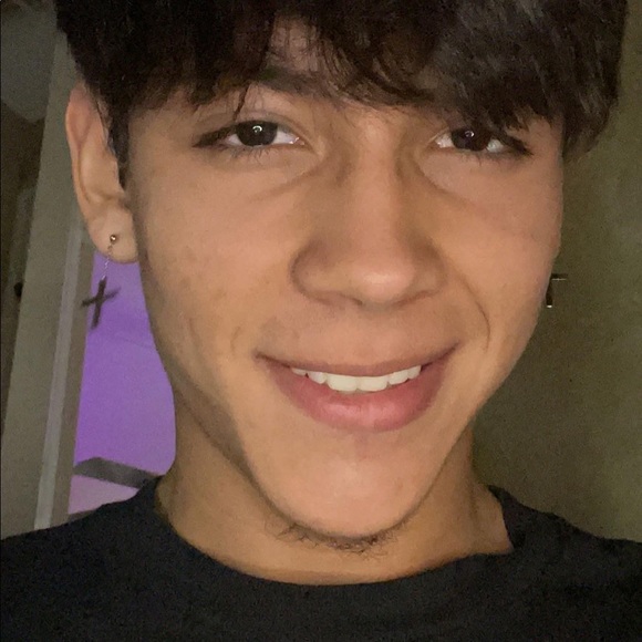 Meet your seller, yadi. - Picture 5 of 6